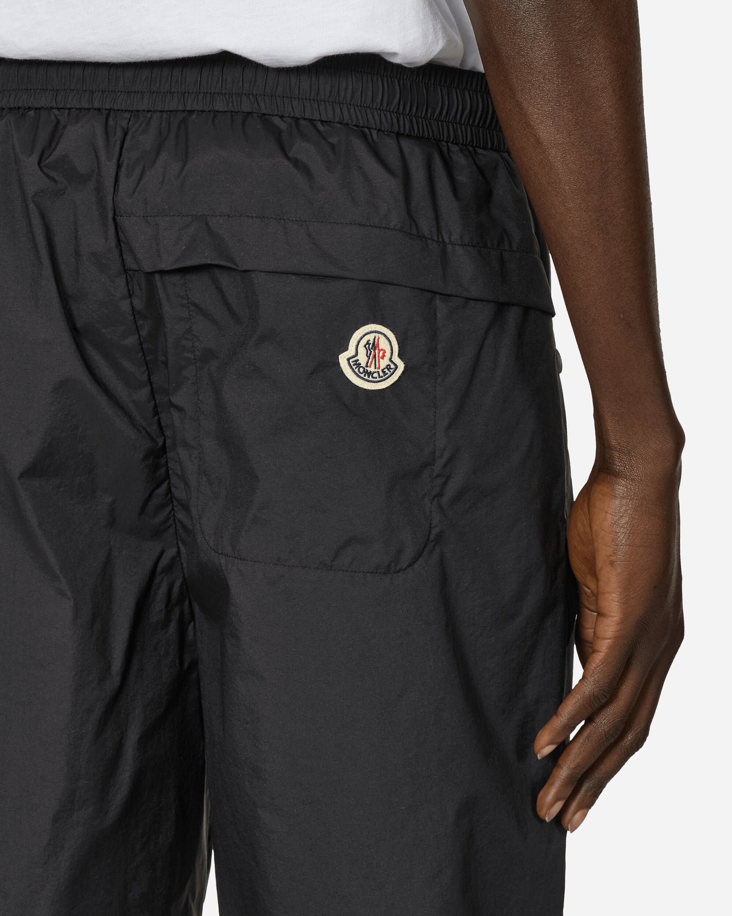 Moncler Shorts Black Shorts Short J10912B00010596TM 999