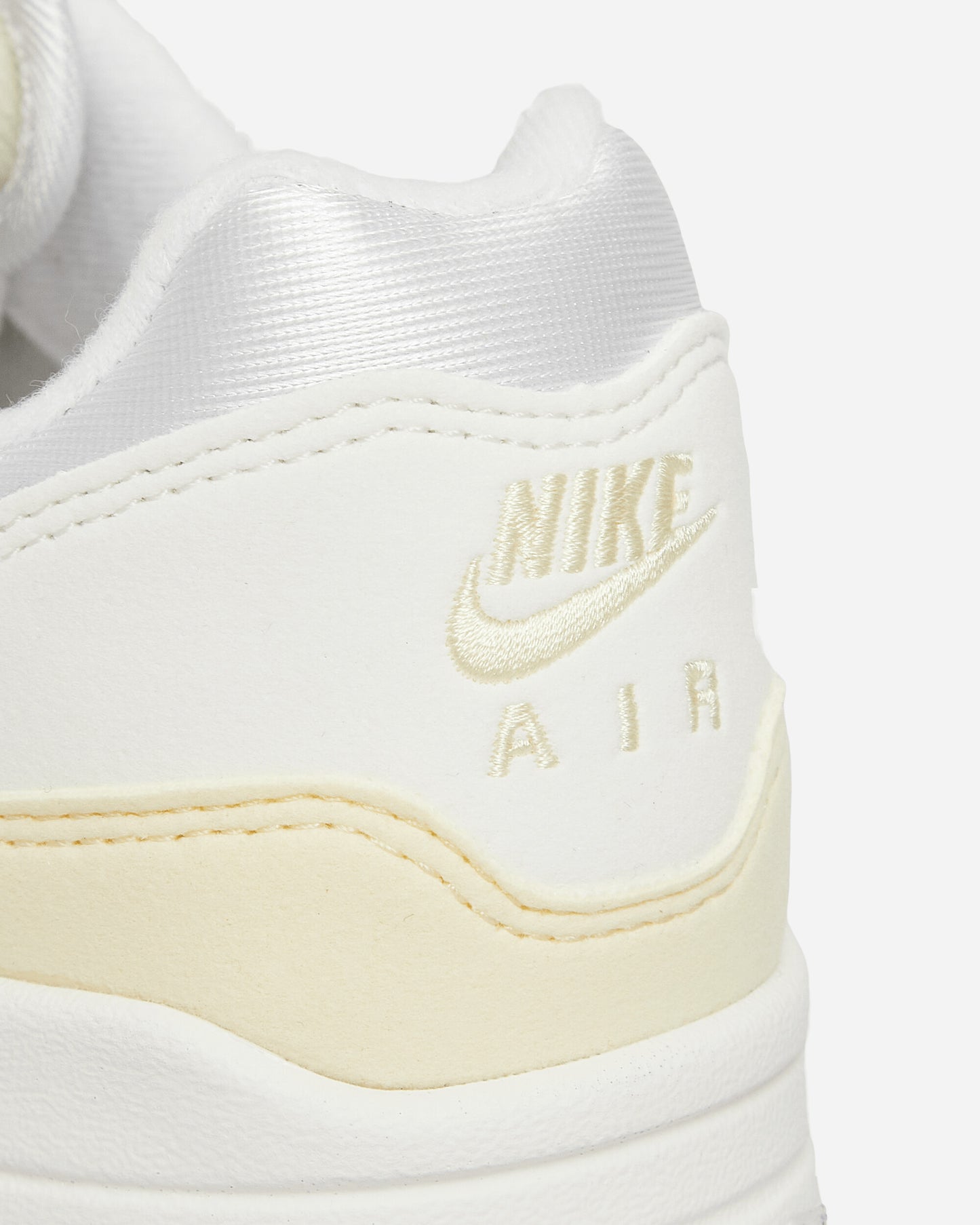 Nike Wmns Nike Air Max 1 White/Alabaster Sneakers Low DZ2628-108