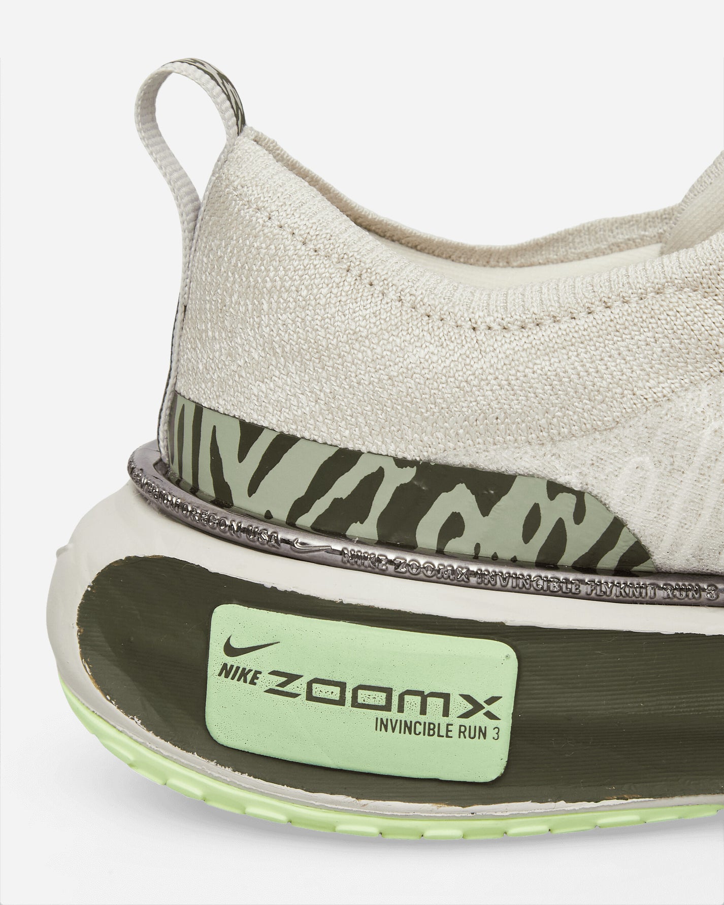 Nike Wmns Zoomx Invincible Rn Fk 3 Prm Light Bone/Cargo Khaki Sneakers Low FQ5027-001